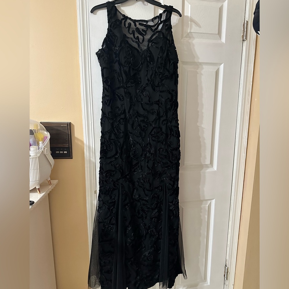 AMAZING CONDITION - Cachet Gown